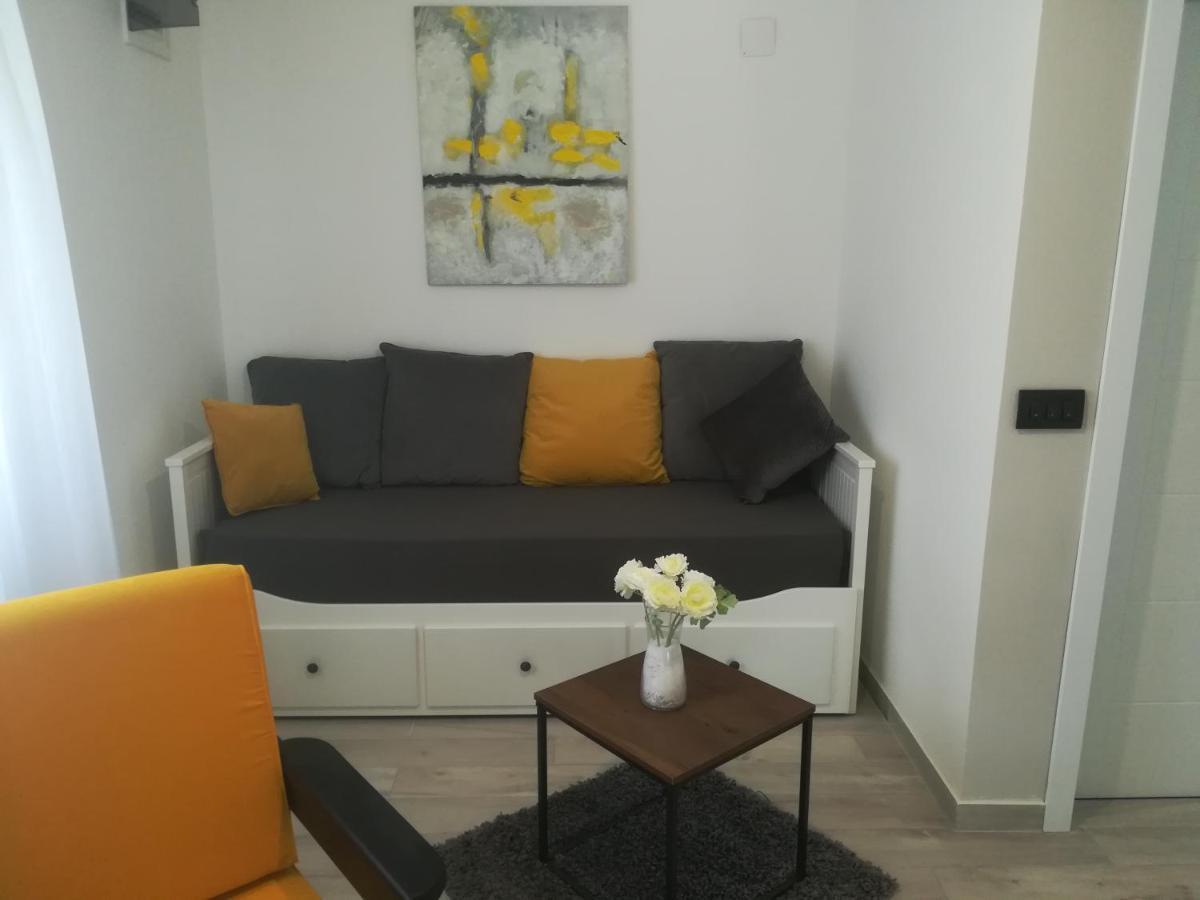 Apartmani Hermes Ядрія Екстер'єр фото
