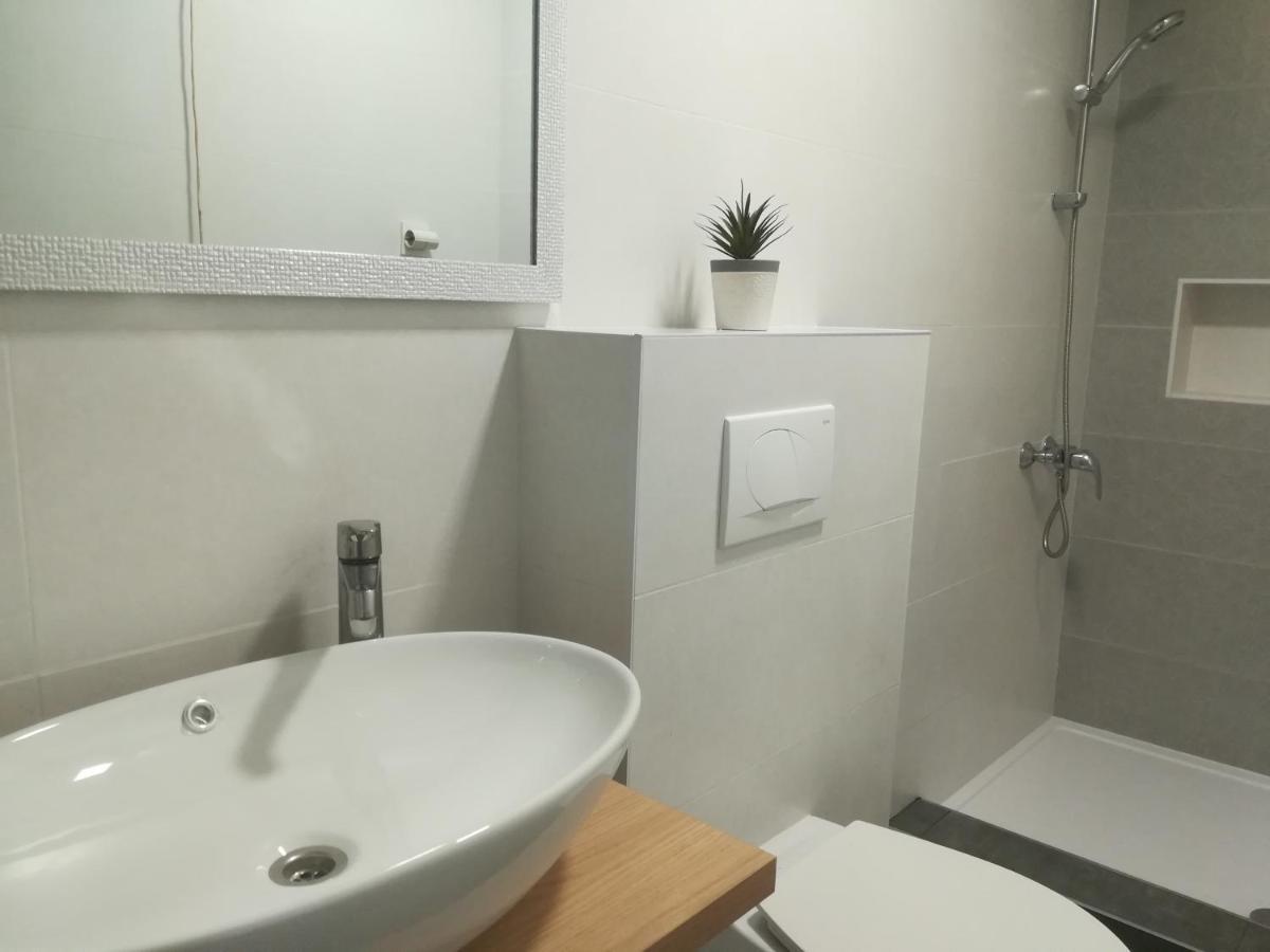 Apartmani Hermes Ядрія Екстер'єр фото