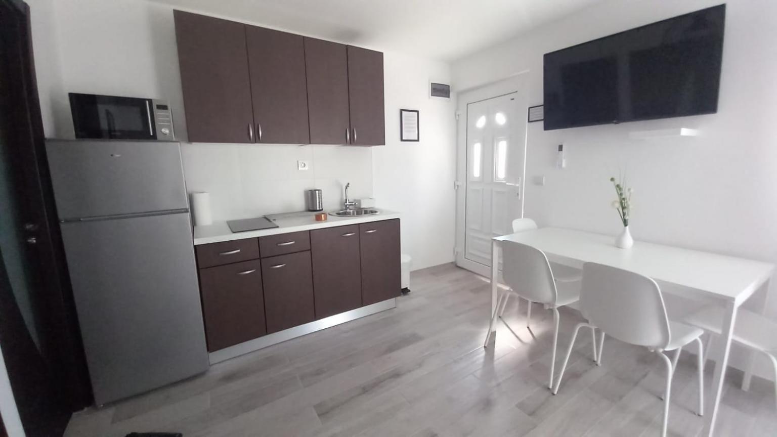 Apartmani Hermes Ядрія Екстер'єр фото