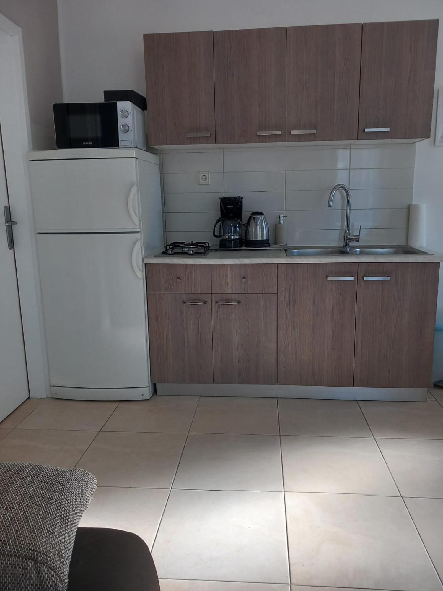 Apartmani Hermes Ядрія Екстер'єр фото